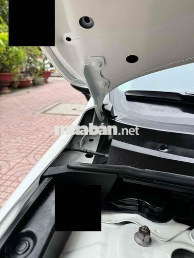 Mazda Mazda 3 5 cửa 2017 đăng ký 2018Trắng 81100km