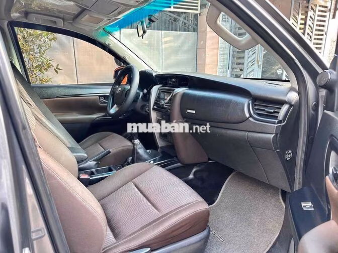 Toyota Fortuner Dầu Số sàn cuối 2017