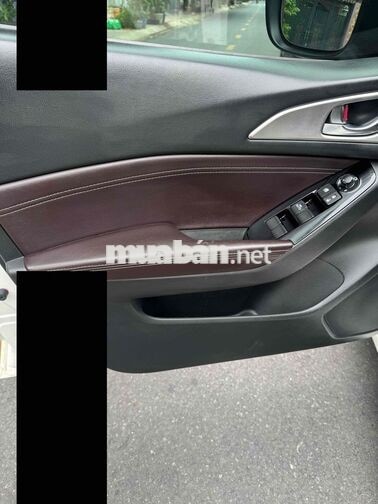 Mazda Mazda 3 5 cửa 2017 đăng ký 2018Trắng 81100km