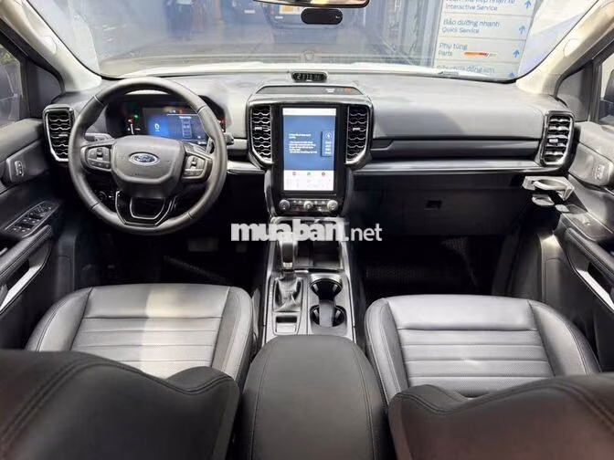 Ford Everest Sport 2025 Trắng 12.500km