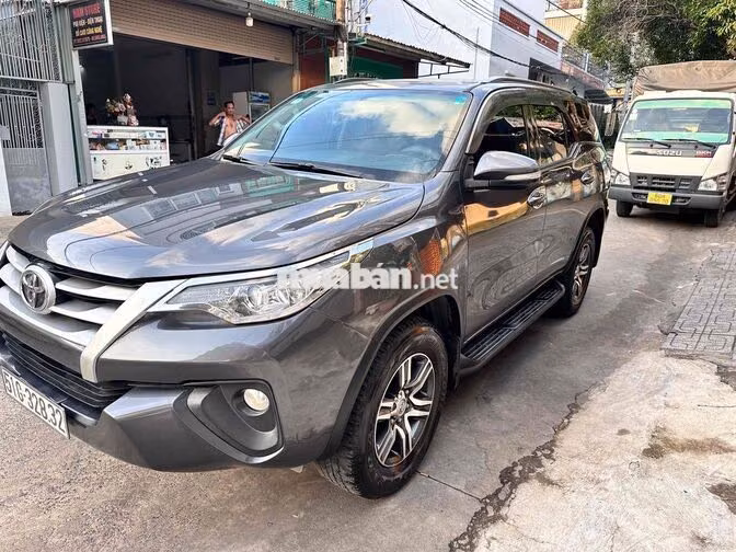 Toyota Fortuner Dầu Số sàn cuối 2017