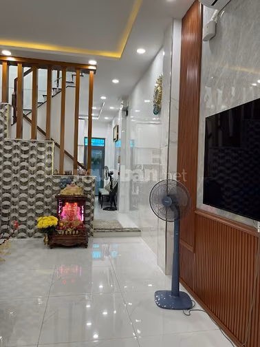 Bán nhà hẻm nội bộ nhựa 6m Nguyễn Văn Yến.nhà 4 tầng mới.Giá 8.5 tỷ
