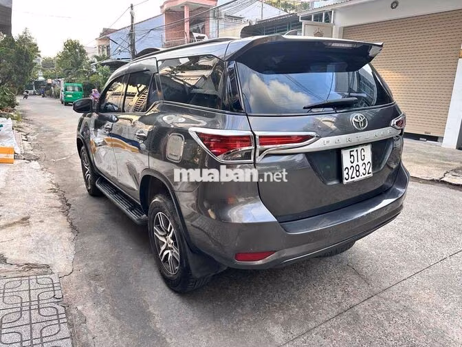 Toyota Fortuner Dầu Số sàn cuối 2017