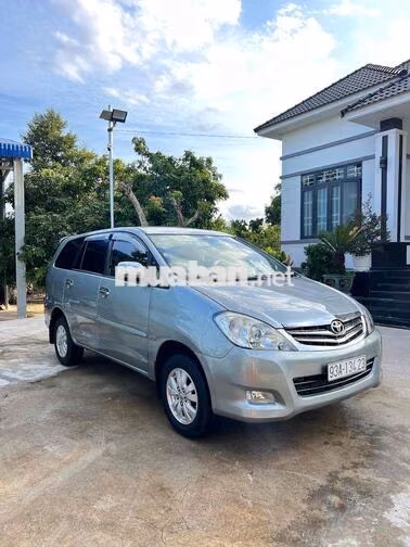 Toyota Innova G RS 2011 Bạc 7 chỗ