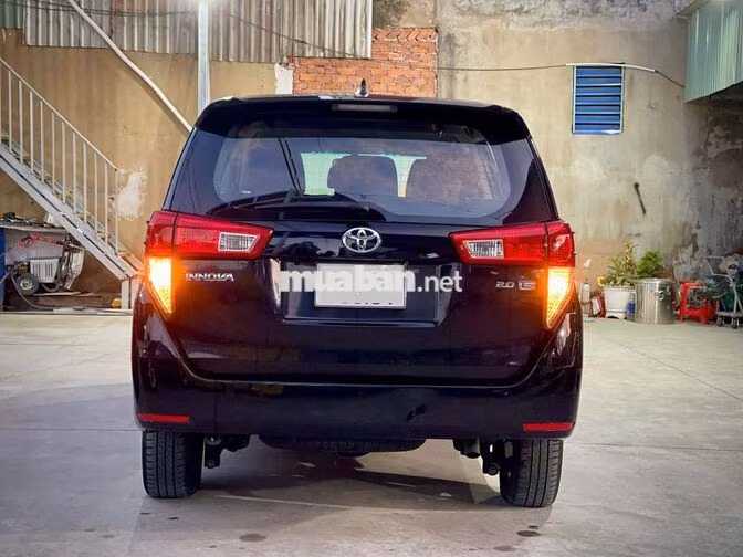 Toyota Innova 2.0E 2021 Đen 65.000 km