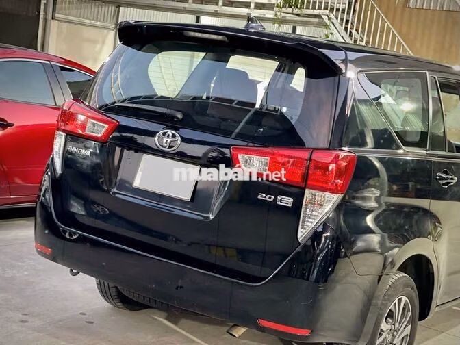 Toyota Innova 2.0E 2021 Đen 65.000 km