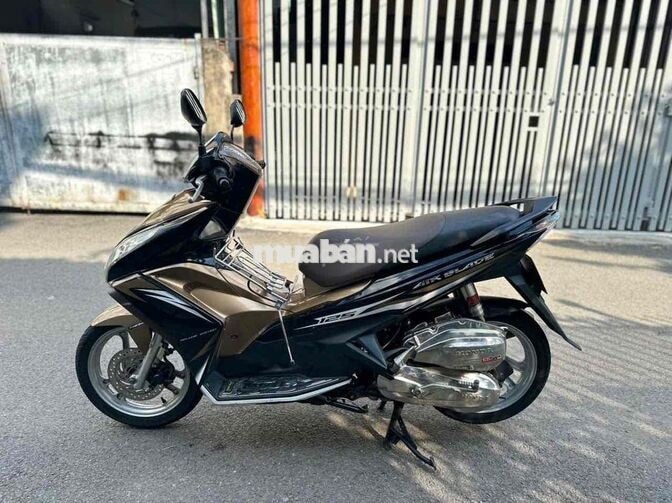 Honda Air Blade 2013 Tự động Đen, Vàng đồng