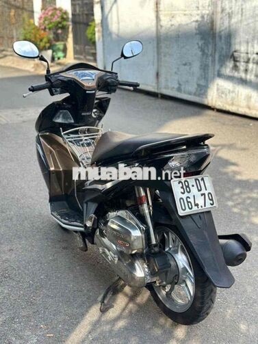 Honda Air Blade 2013 Tự động Đen, Vàng đồng
