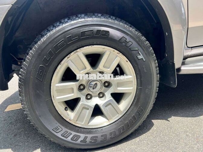 Bán Ford Everest 2007MT 7 Chổ Rộng Rãi