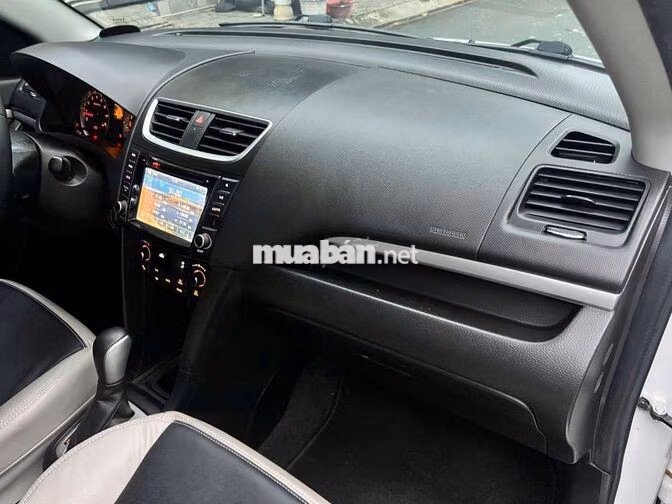 Suzuki Swift Hatchback 1.4 AT 2014 Trắng