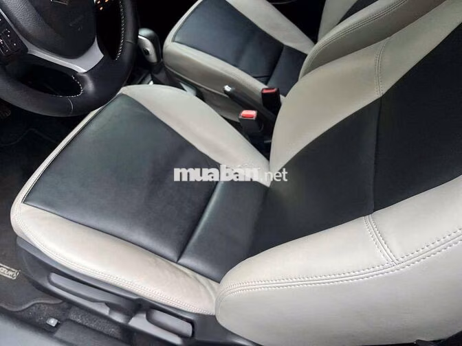 Suzuki Swift Hatchback 1.4 AT 2014 Trắng