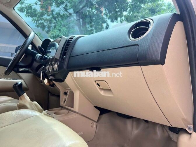 Bán Ford Everest 2007MT 7 Chổ Rộng Rãi
