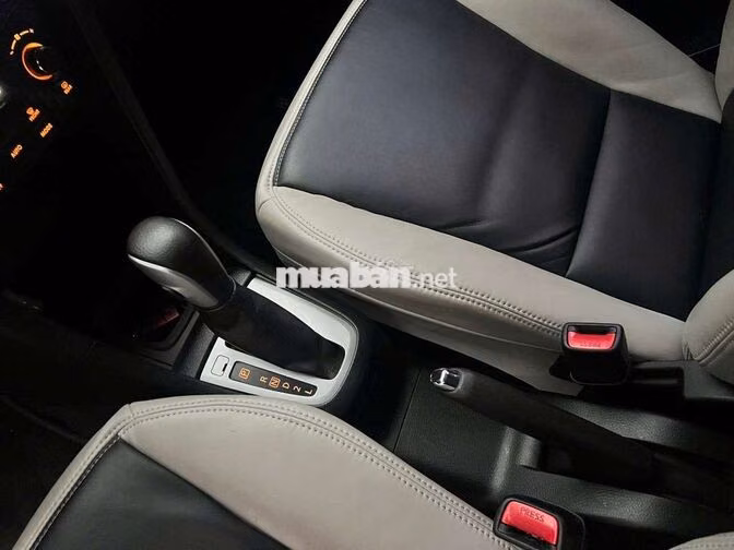 Suzuki Swift Hatchback 1.4 AT 2014 Trắng