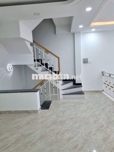 Bán nhà hẻm đường Phan Chu Trinh, đang làm dự án rạch Xuyên Tâm