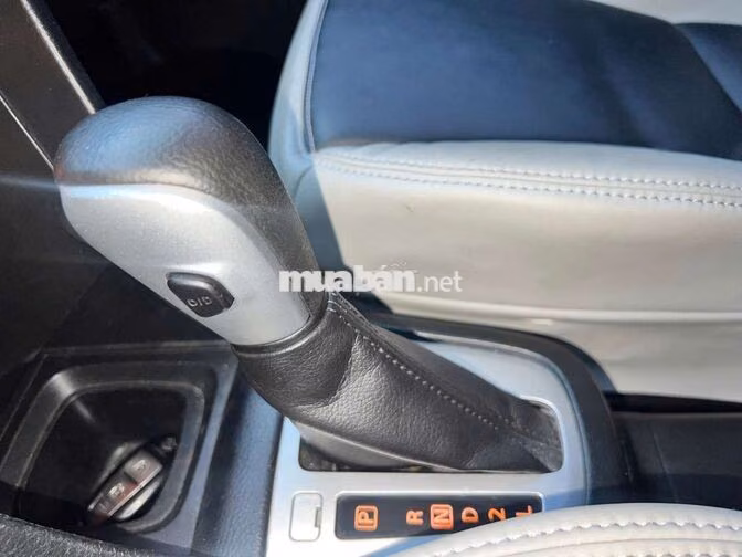Suzuki Swift Hatchback 1.4 AT 2014 Trắng