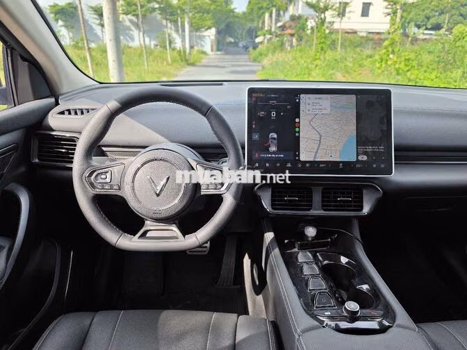VinFast VF8 2025 Pin CATL ,550km