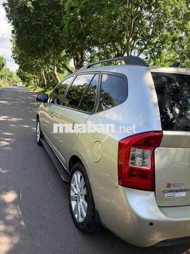 Kia Carens 2010 Vàng cát TPHCM