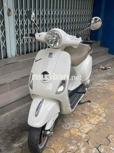 Piaggio Vespa LX 125 2011 Trắng . Bstp
