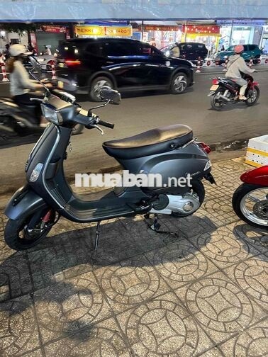 Piaggio Vespa 3V150 Fi Xám Nhập khẩu