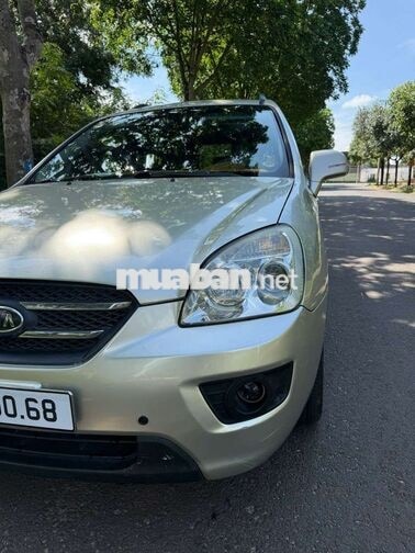 Kia Carens 2010 Vàng cát TPHCM