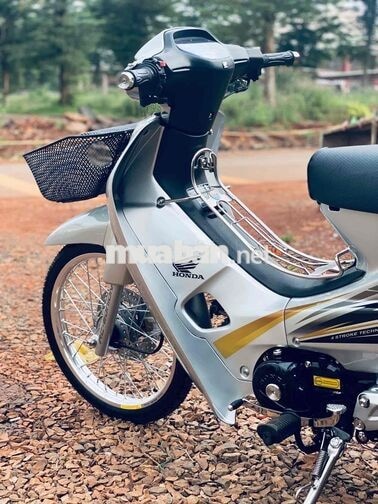 Honda Wave 110 Bạc