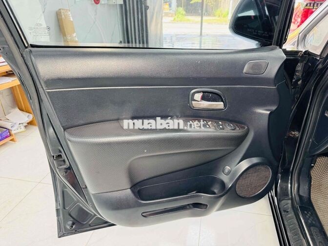 Kia Caren 2010 Số sàn 7 chỗ Đen
