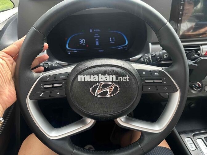 Hyundai Stargazer Đặc biệt 2022 Trắng Nhập khẩu