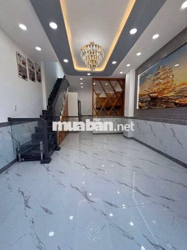 Nhà bà điểm mới hoàn thiện cao cấp sổ hồng
