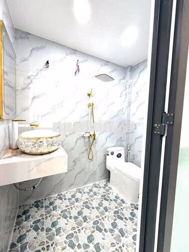 Nhà bà điểm mới hoàn thiện cao cấp sổ hồng