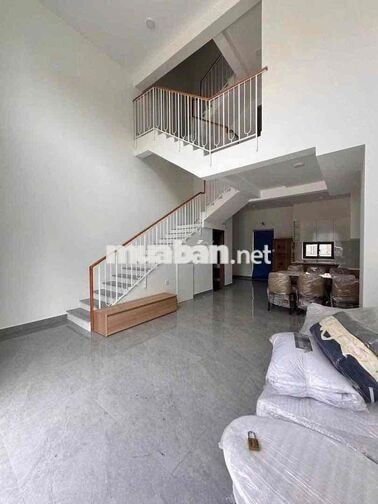 Cho thuê nhà 3PN 3WC TP Mới Bình Dương nội thất đầy đủ