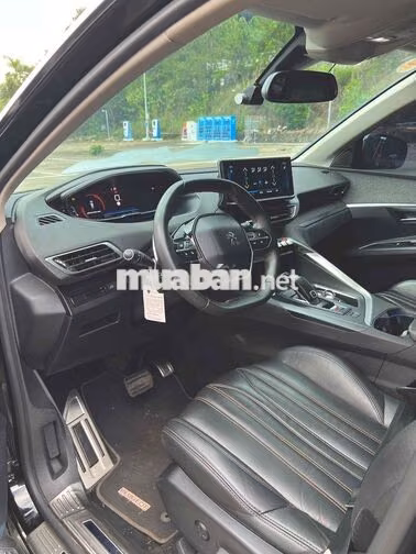 Peugeot 5008 2022 Pháp 7 chỗ