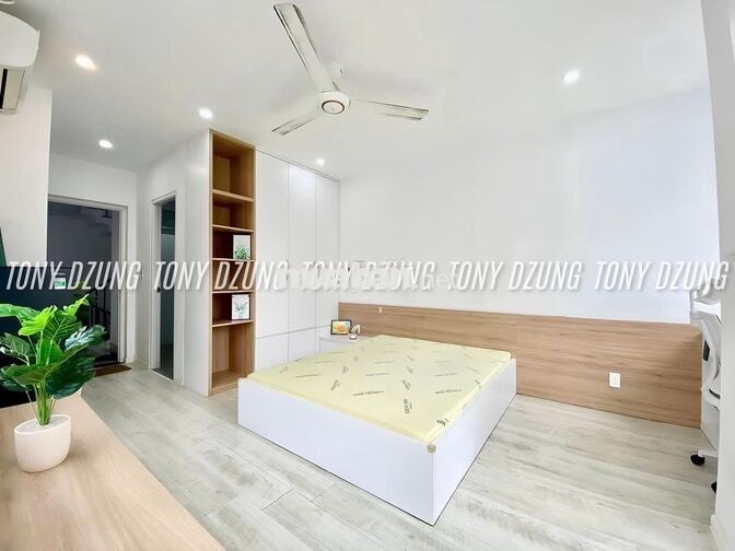 PHÒNG STUDIO BAN CÔNG - CỬA SỔ TÁCH BẾP - FULL NỘI THẤT-SÁT ĐH