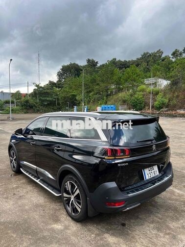 Peugeot 5008 2022 Pháp 7 chỗ