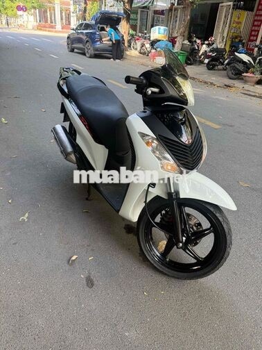 Honda SH 125 Ý 2010 Trắng