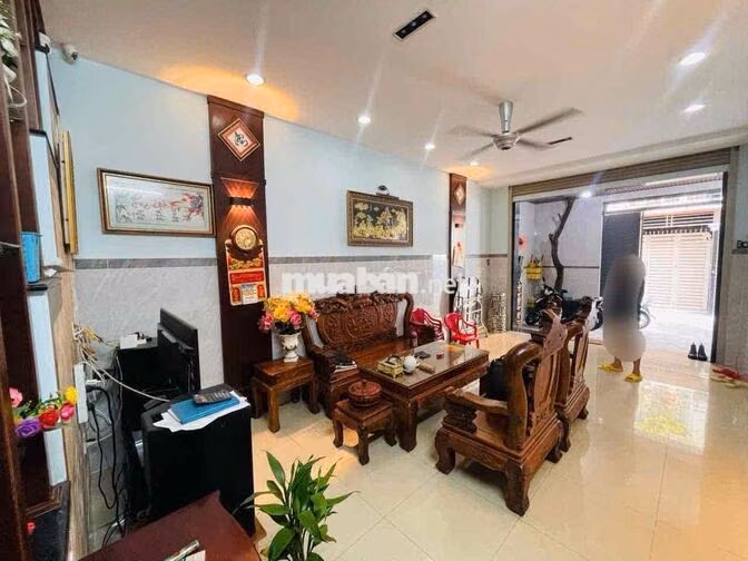 Bán nhà hẻm xe tải 4tầng 90m2 ( 5.3 x 17 ), 11,2 tỷ, Thoại Ngọc Hầu TP