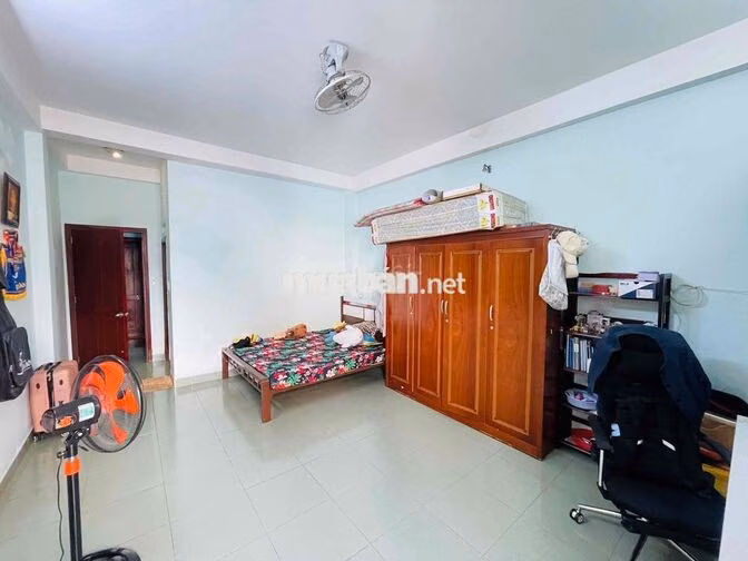 Bán nhà hẻm xe tải 4tầng 90m2 ( 5.3 x 17 ), 11,2 tỷ, Thoại Ngọc Hầu TP