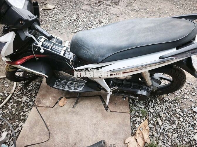 Honda AB lên áo thái