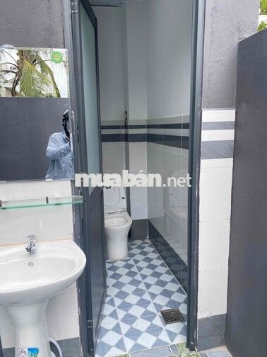 bán gấp căn nhà Ngay cầu lớn hooc môn :140m2 thổ cư - shr giá 1ty850