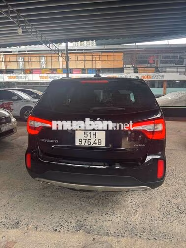 Kia Sorento 2021 Đen 57000 km
