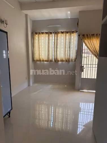 Nhà nguyên căn 1 trệt 1 lầu 2PN ngay chợ Thanh Đa, cách công viên 60m