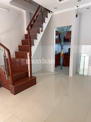 Nhà nguyên căn 1 trệt 1 lầu 2PN ngay chợ Thanh Đa, cách công viên 60m