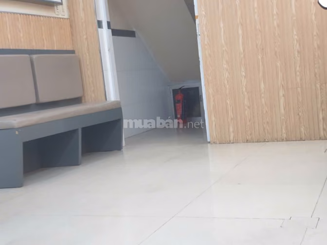 Cho thuê nhà Mặt Phố đường Lê Hồng Phong, Phường 10, Quận 10 cũ