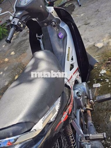Yamaha GP Edition 50cc Trắng đen