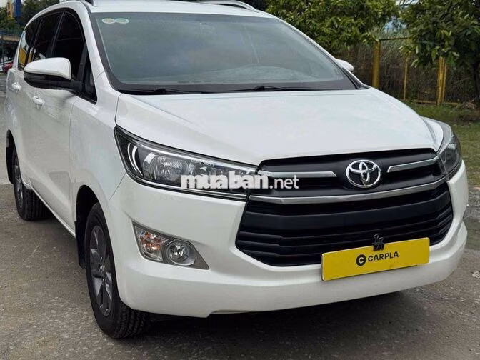 Toyota Innova 2.0G AT 2018 Trắng Tự động