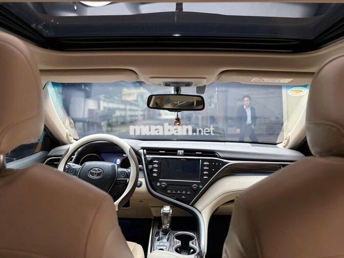 Camry 2.5Q 2019 - HT Bank 60% - Giá Còn Giảm