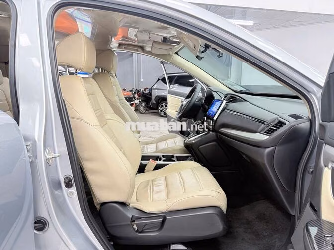 Honda CR-V 1.5 Turbo 2019 7 chỗ Bạc