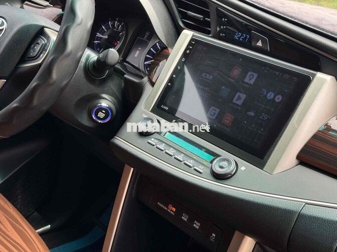 Toyota Innova 2.0G AT 2018 Trắng Tự động