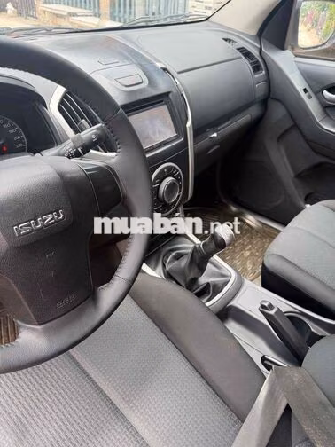 Isuzu Dmax 3.0 Dầu Đỏ