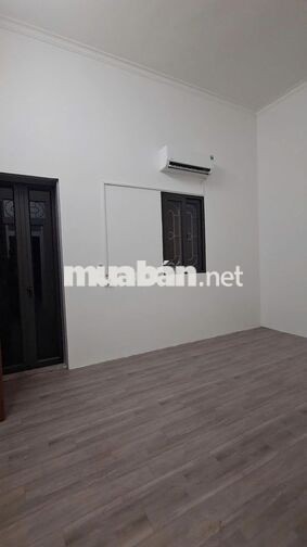 Cho thuê nhà 3 tầng phố Cầu Diễn