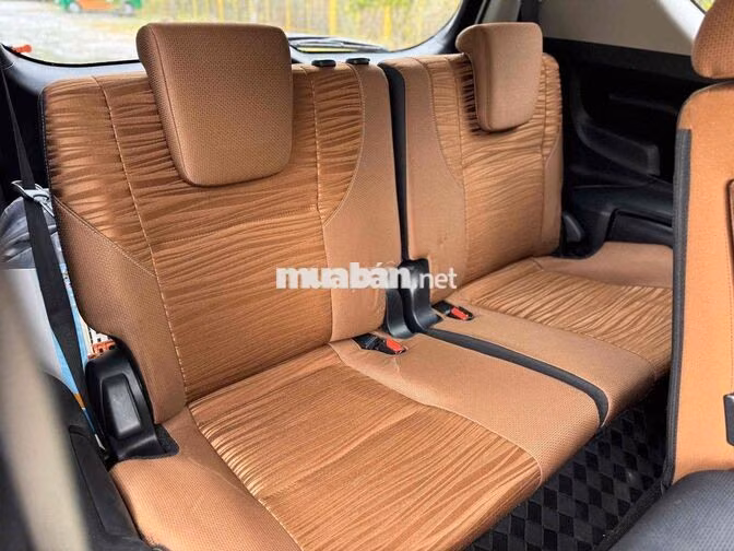 Toyota Innova 2.0G AT 2018 Trắng Tự động